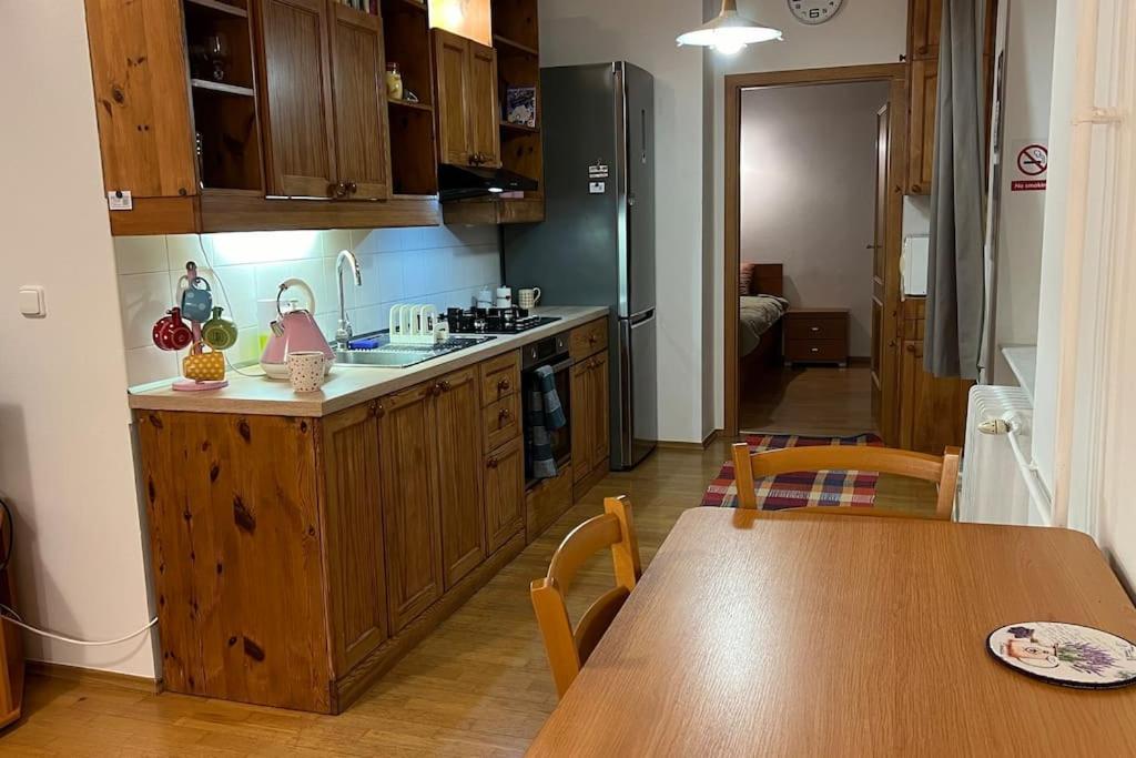 Livi - No Party Apartment *